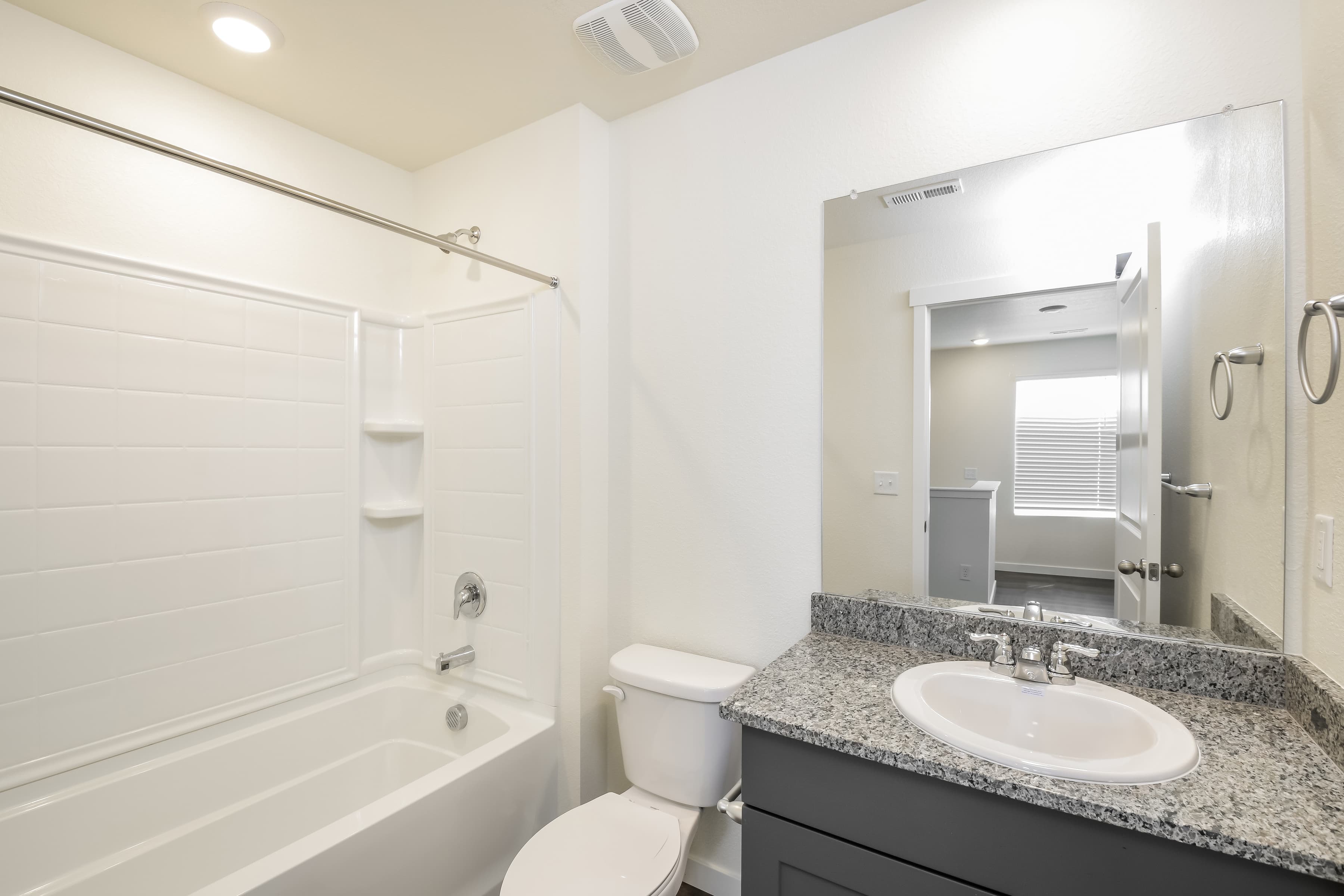 Unit image 13