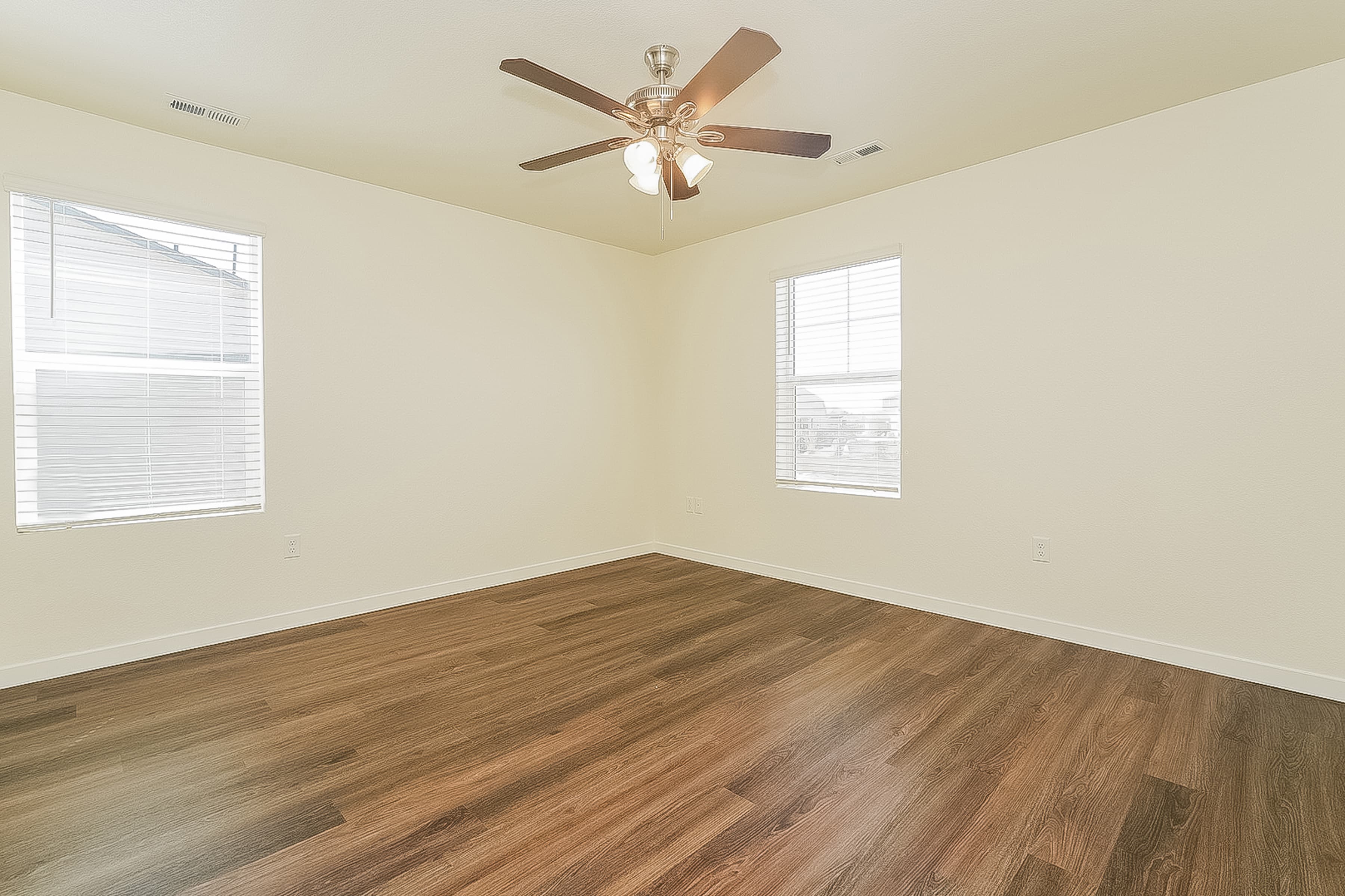 Unit image 15